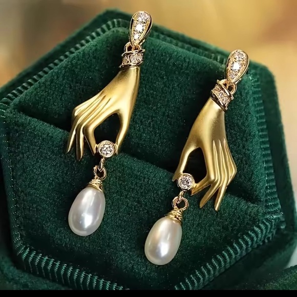 Victorian Golden Hand Baroque Pearl Drop Earrings - Picture 6 of 7